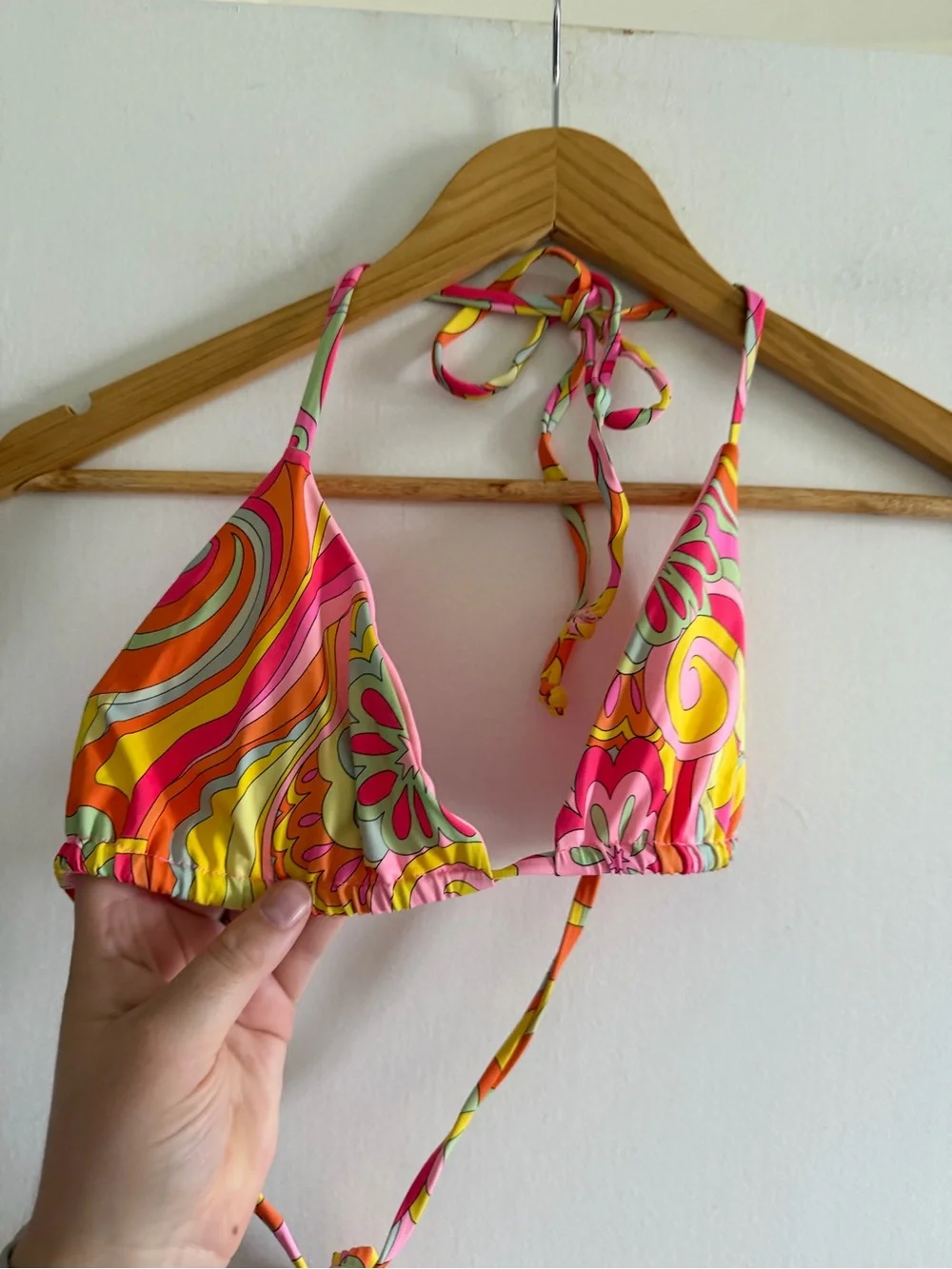 Frankie’s Bikinis Pink Yellow 70’s Theme Retro Print Triangle Bikini Top size L